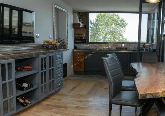 アパート Art Luxury *