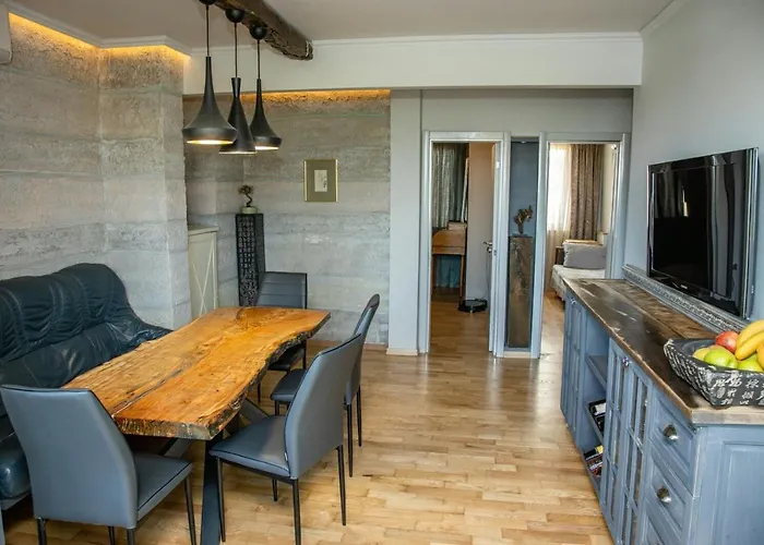 アパート Art Luxury